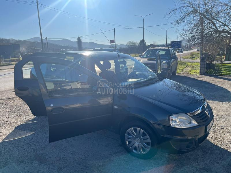 Dacia Logan 