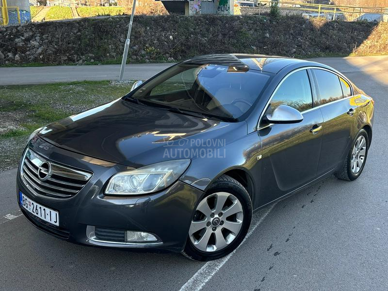 Opel Insignia 2.0 cdti MATIK NAV