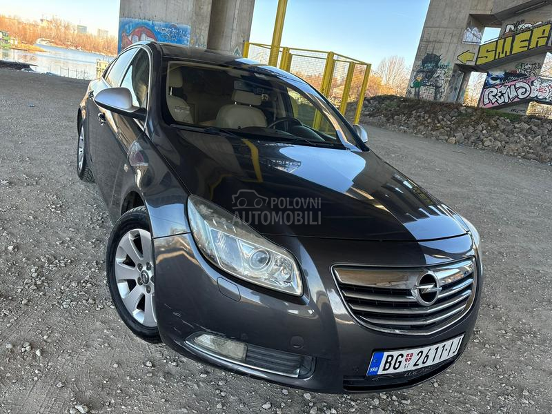 Opel Insignia 2.0 cdti MATIK NAV