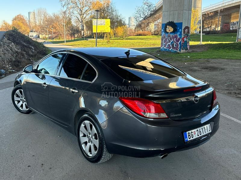 Opel Insignia 2.0 cdti MATIK NAV