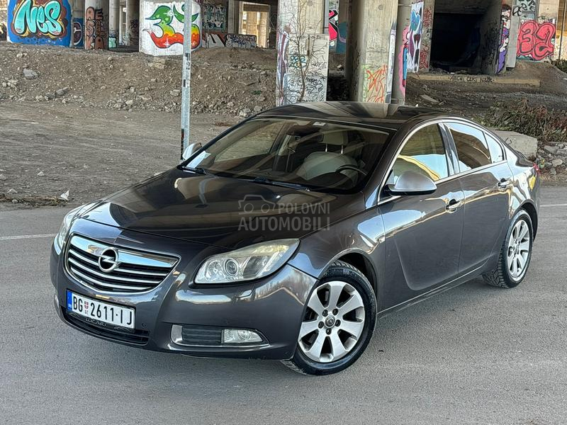 Opel Insignia 2.0 cdti MATIK NAV