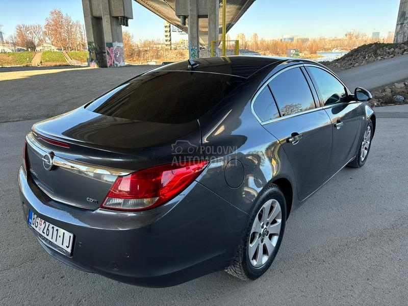 Opel Insignia 2.0 cdti MATIK NAV