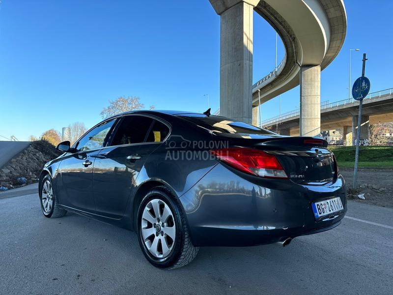 Opel Insignia 2.0 cdti MATIK NAV
