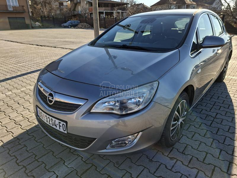 Opel Astra J 1.4 Turbo