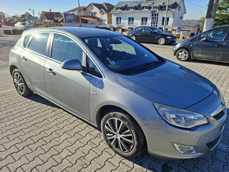 Opel Astra J 1.4 Turbo