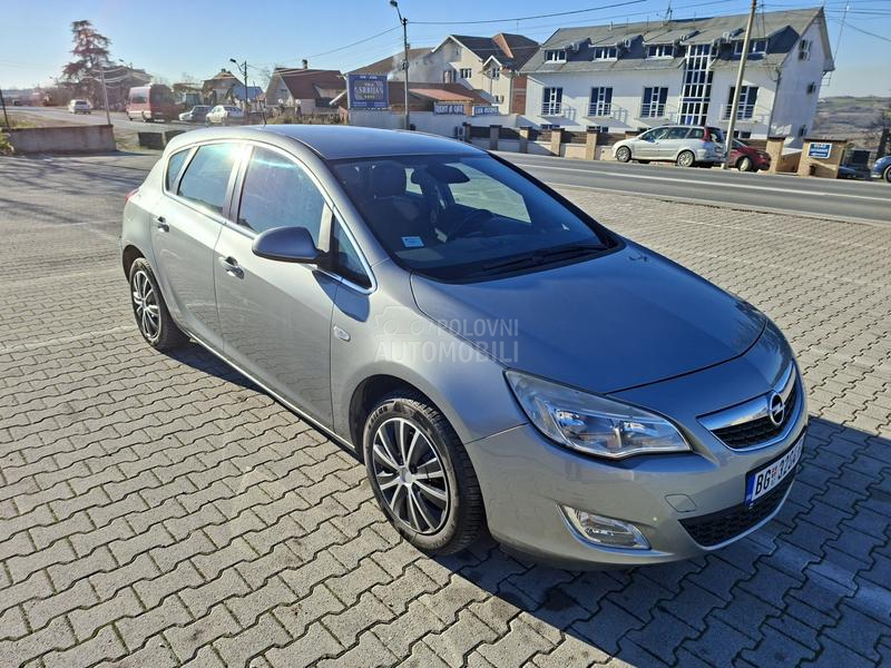 Opel Astra J 1.4 Turbo