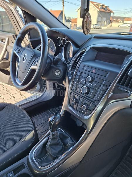 Opel Astra J 1.4 Turbo