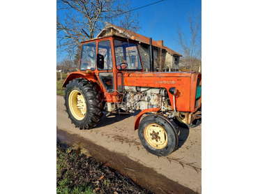 Ursus C 355 malo radio, sačuvan