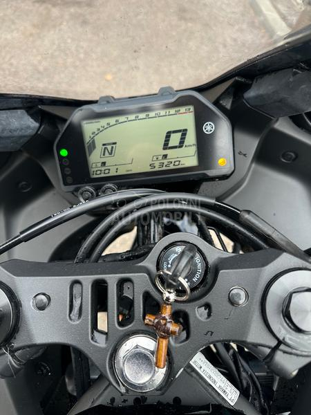 Yamaha R3