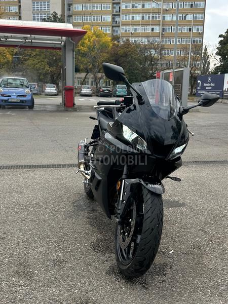 Yamaha R3