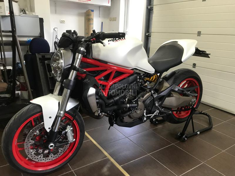 Ducati Moster 821