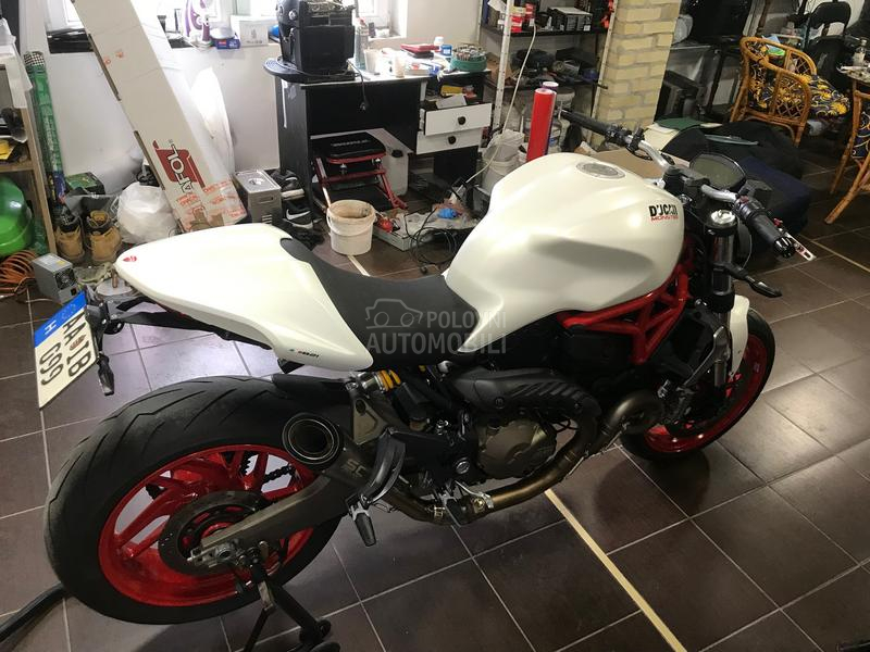 Ducati Moster 821