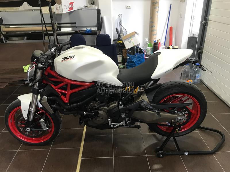 Ducati Moster 821