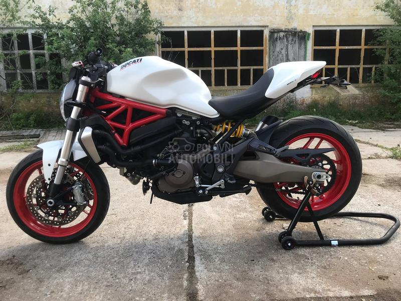 Ducati Moster 821