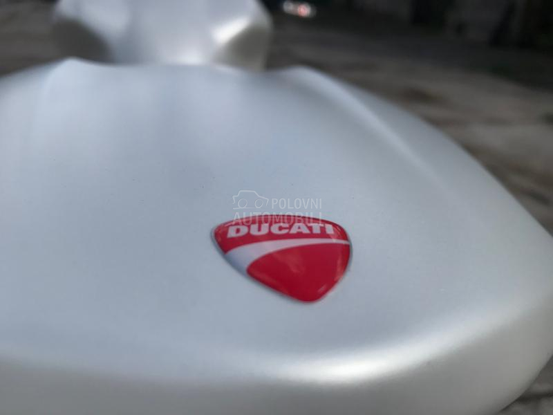 Ducati Moster 821