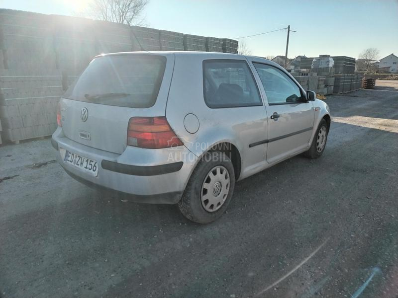 Volkswagen Golf 4 1.4 16v