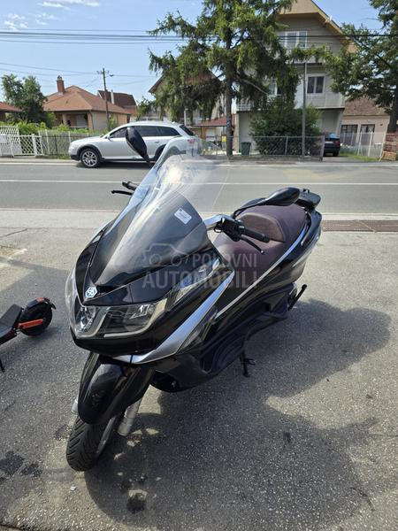 Piaggio X10 Executive Abs