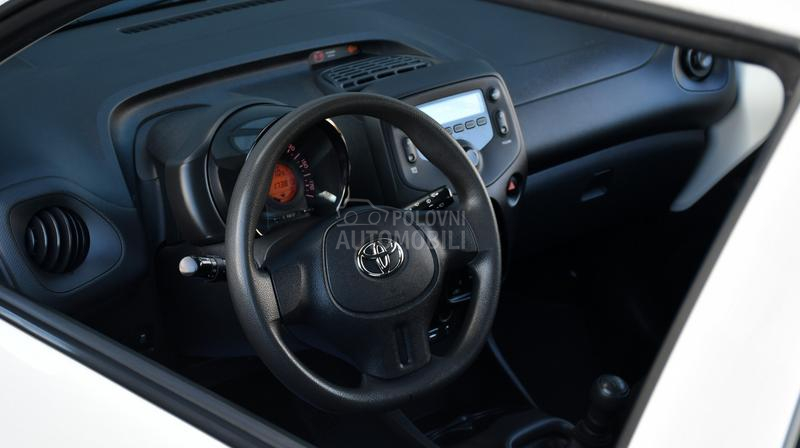Toyota Aygo 1.0 VVTI / N0VA / CH