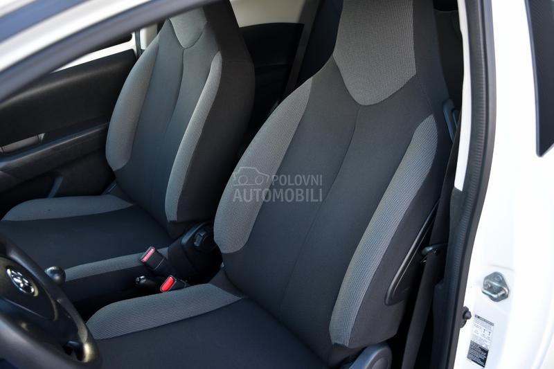 Toyota Aygo 1.0 VVTI / N0VA / CH