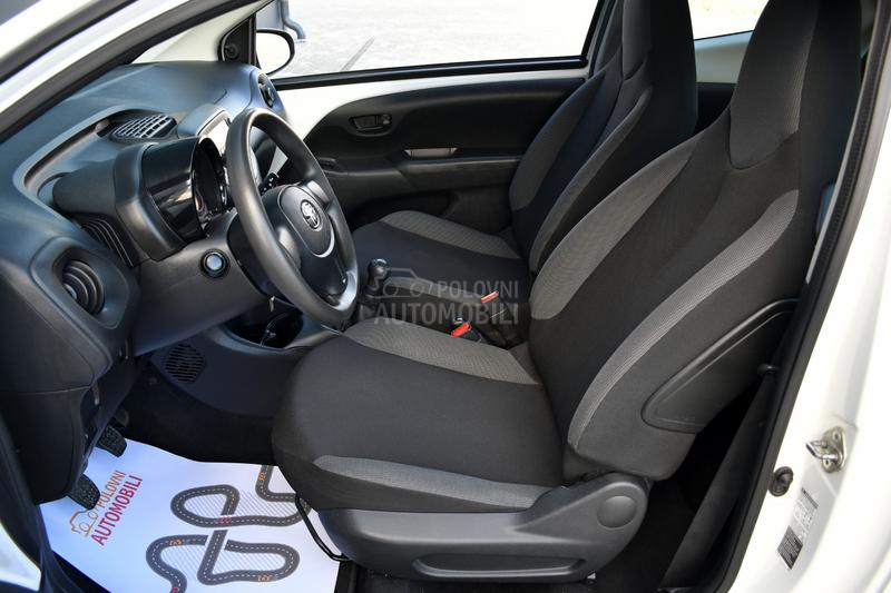 Toyota Aygo 1.0 VVTI / N0VA / CH