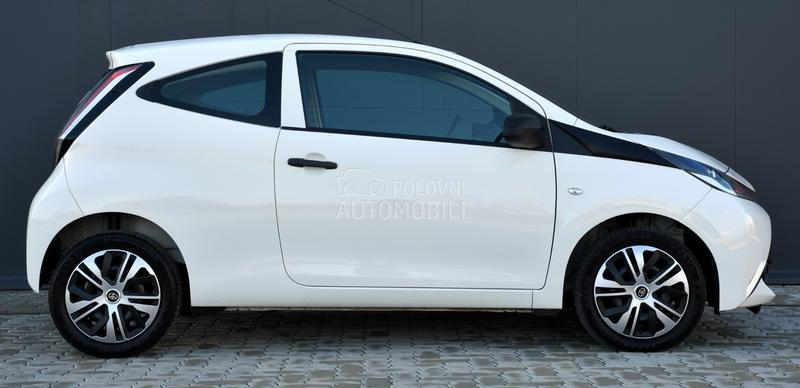 Toyota Aygo 1.0 VVTI / N0VA / CH