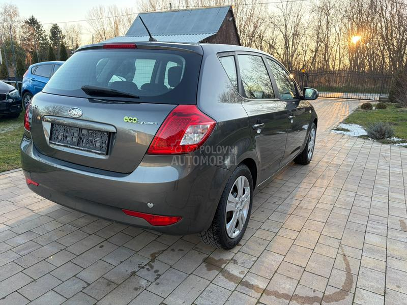 Kia cee`d 1.4