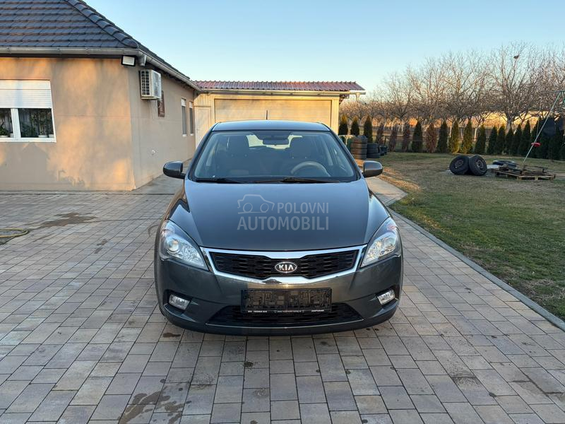 Kia cee`d 1.4
