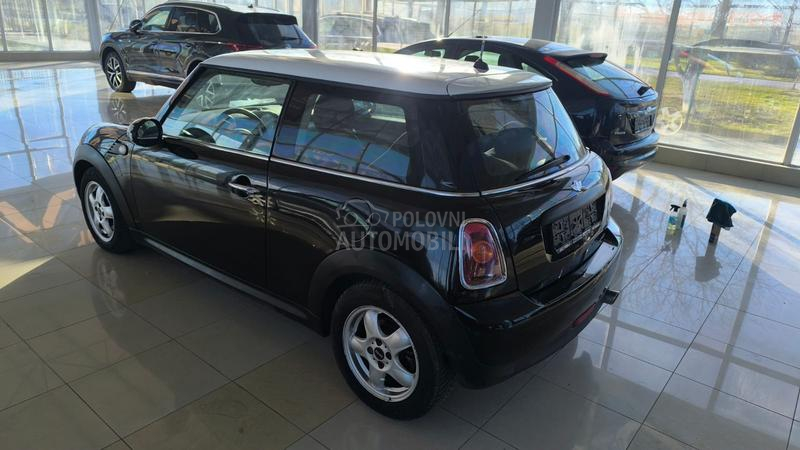 MINI One 