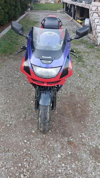 Kawasaki ZX6R