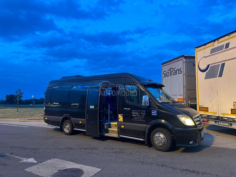 Mercedes Benz Sprinter 518