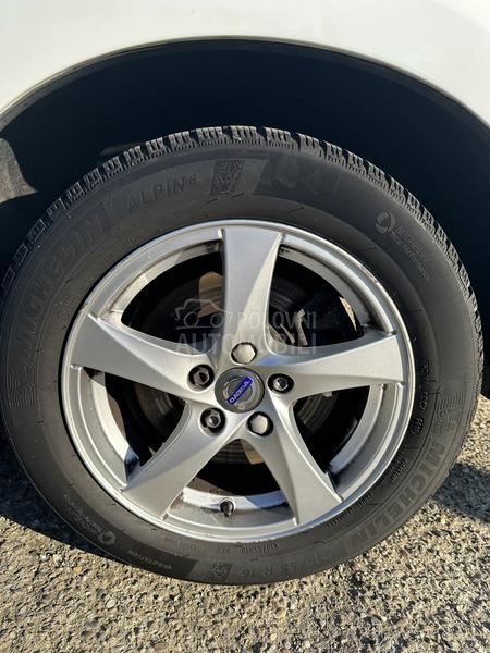 Volvo V60 2.0 D2 EXCLUSIVE