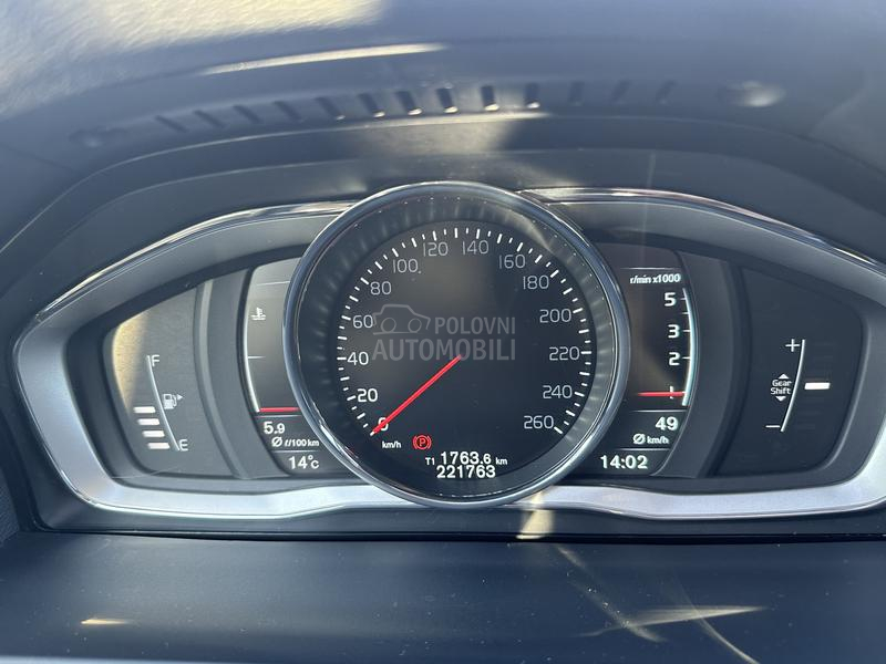 Volvo V60 2.0 D2 EXCLUSIVE