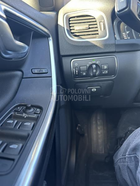 Volvo V60 2.0 D2 EXCLUSIVE