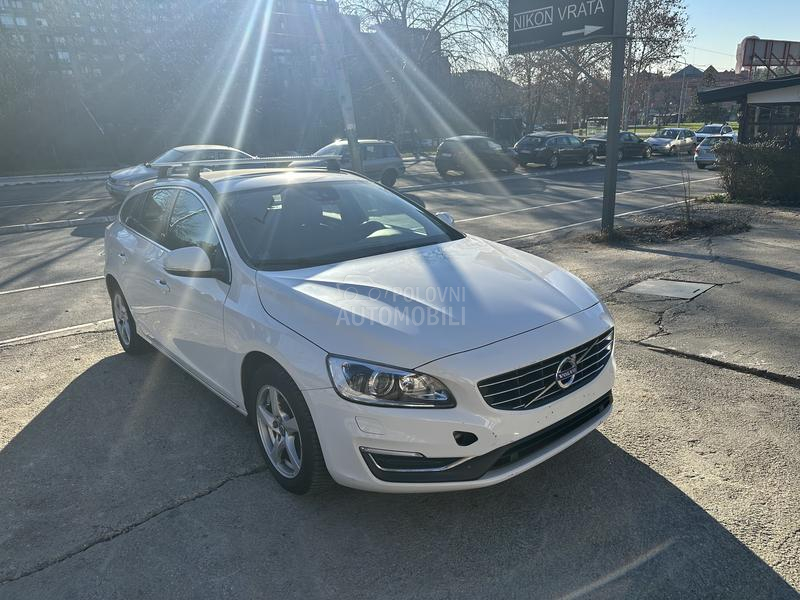 Volvo V60 2.0 D2 EXCLUSIVE