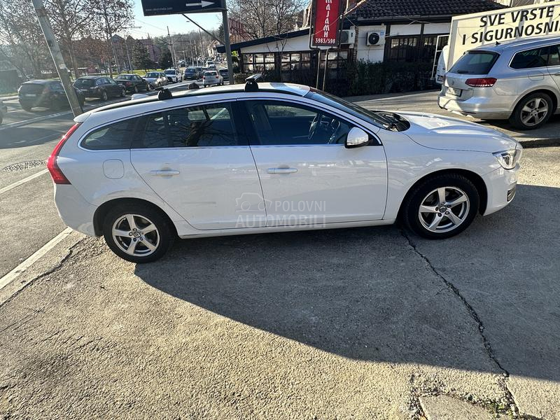 Volvo V60 2.0 D2 EXCLUSIVE