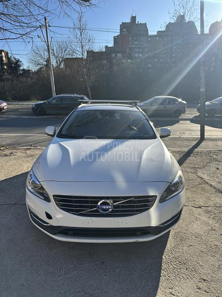 Volvo V60 2.0 D2 EXCLUSIVE