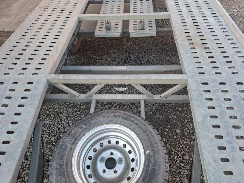 Niewiadow auto prikolica