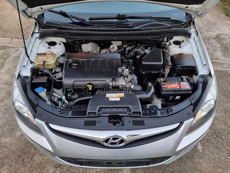 Hyundai i30 1.6CRDI PERFFEKTAN