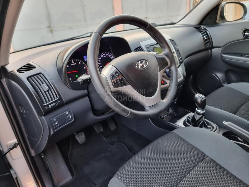 Hyundai i30 1.6CRDI PERFFEKTAN