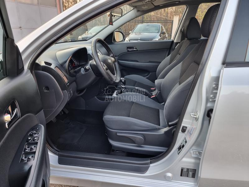 Hyundai i30 1.6CRDI PERFFEKTAN