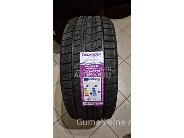 Tourador 255/40 R20 Zimska