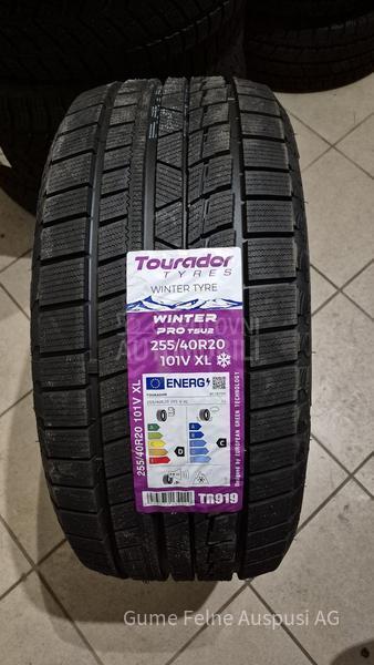 Tourador 255/40 R20 Zimska