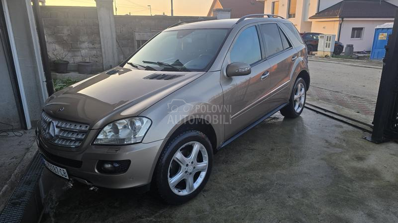 Mercedes Benz ML 320 