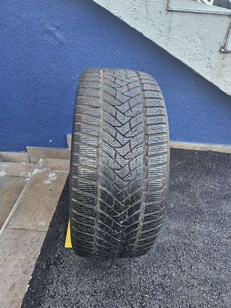 Dunlop 245/40 R19 Zimska