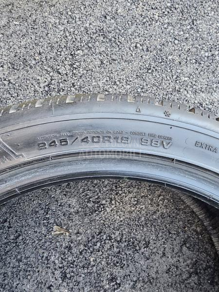 Dunlop 245/40 R19 Zimska