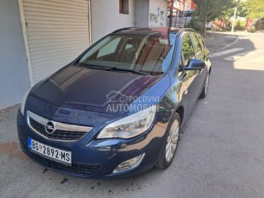 Opel Astra J 1.6