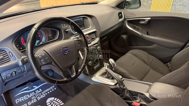 Volvo V40 //1.6 D2//FUL/NOV