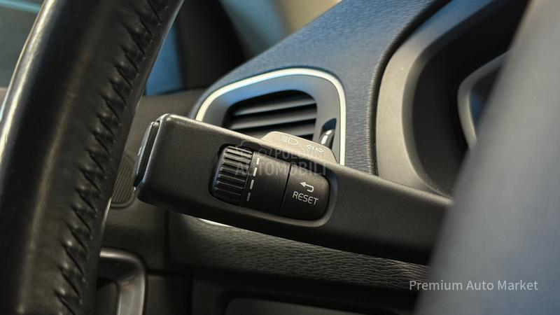 Volvo V40 //1.6 D2//FUL/NOV