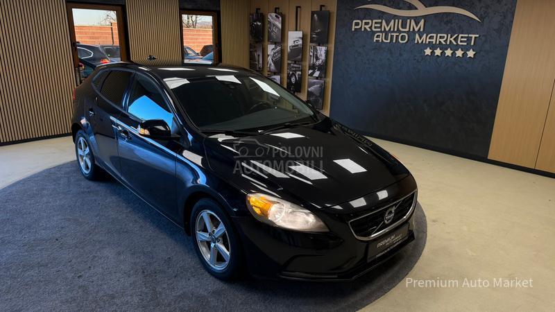 Volvo V40 //1.6 D2//FUL/NOV