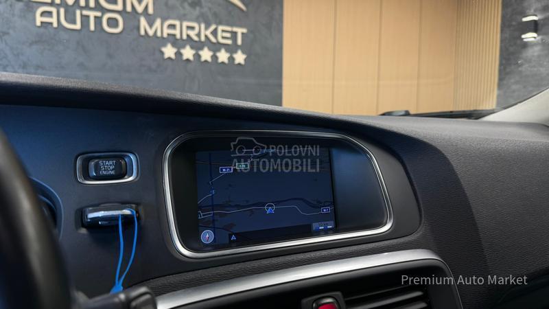 Volvo V40 //1.6 D2//FUL/NOV